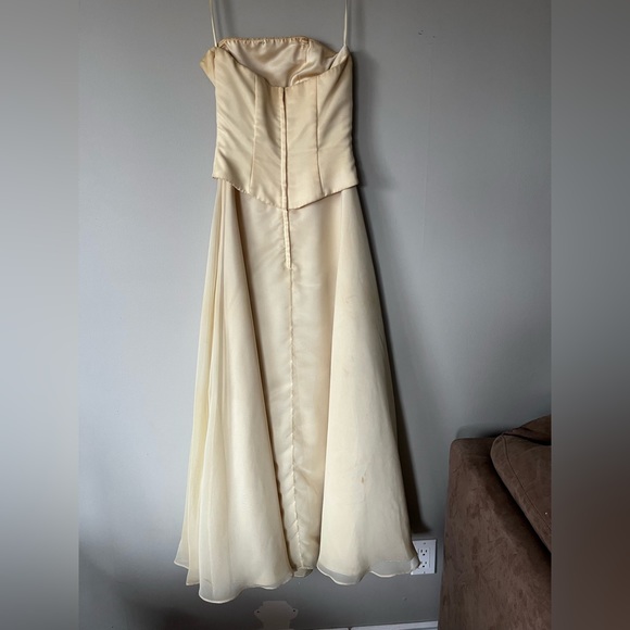 Pale Yellow Floor Length Gown - Picture 3 of 7